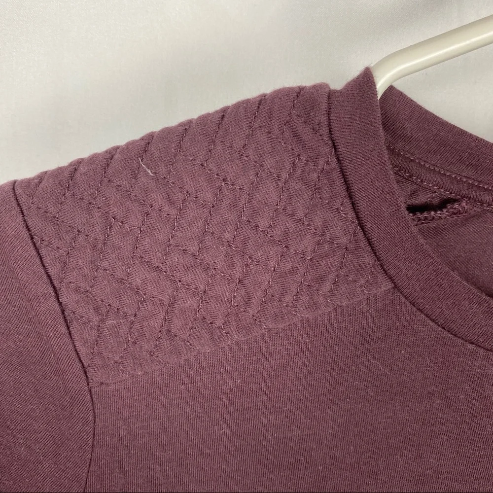 ANN TAYLOR Burgundy T Shirt - Picture 2 of 5